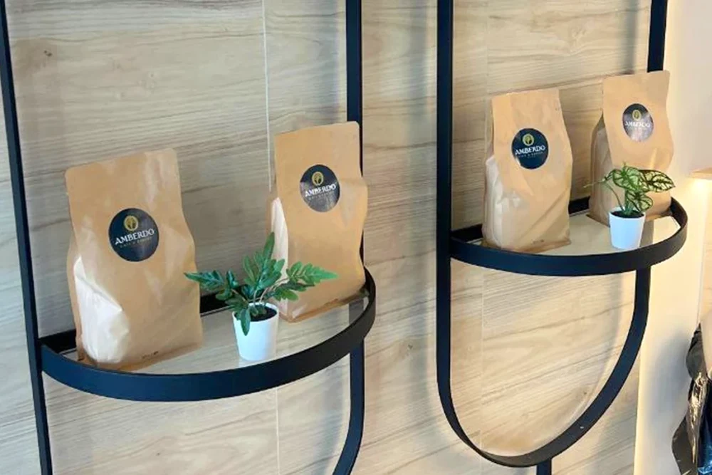 کافه آمبردو